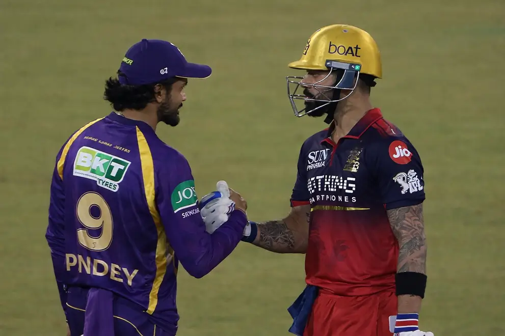Manish Pandey Took a Catch in RCB vs KKR